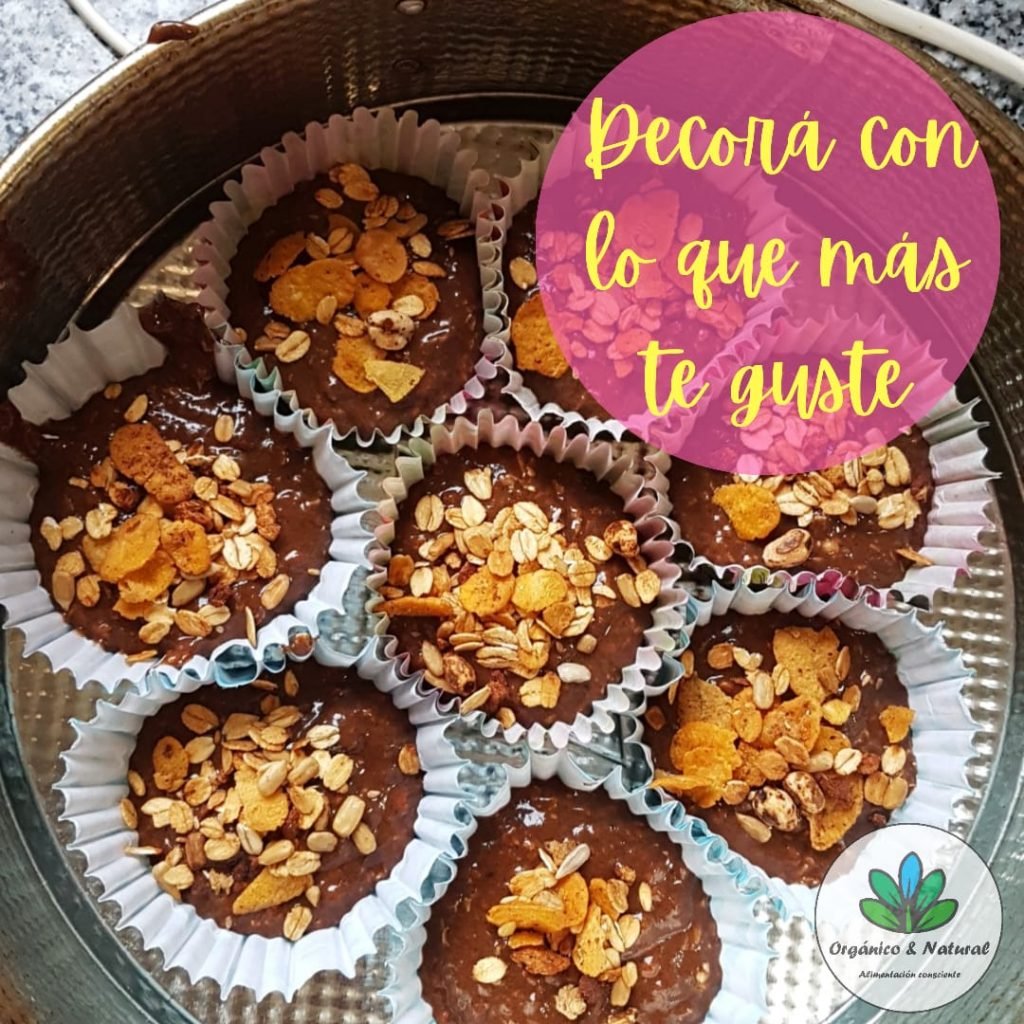 Mini tortitas veganas de avena, banana y chocolate saludable organico y natural